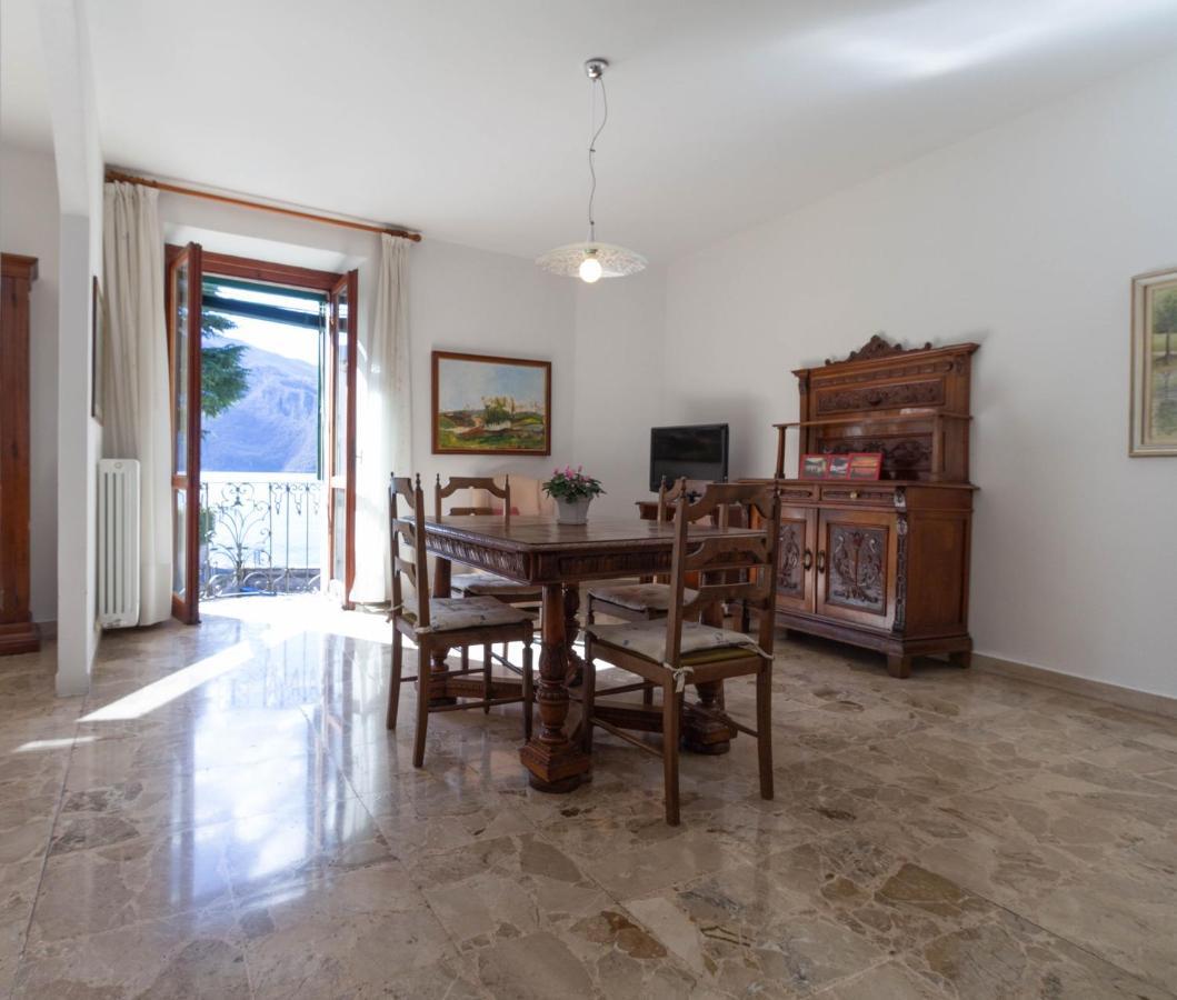 Mamma Ciccia Holiday Home - Lake Front Apartment Mandello del Lario Buitenkant foto